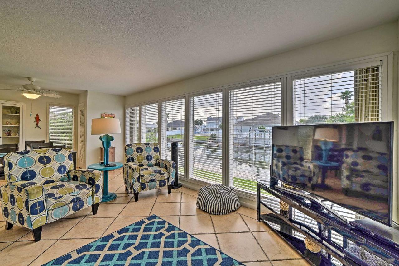 Breezy Corpus Christi Condo With Deck And Fishing Dock Dış mekan fotoğraf