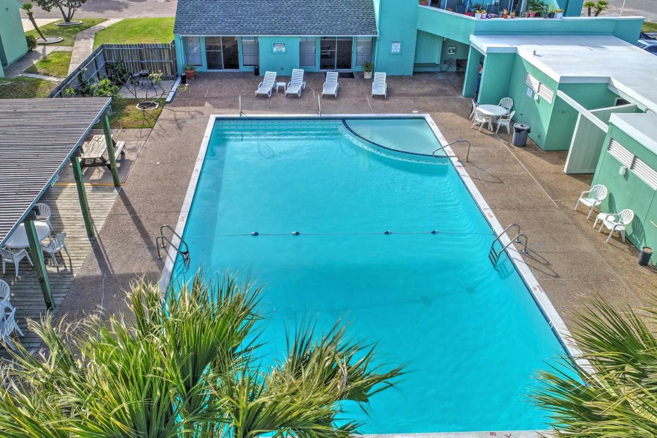 Breezy Corpus Christi Condo With Deck And Fishing Dock Dış mekan fotoğraf